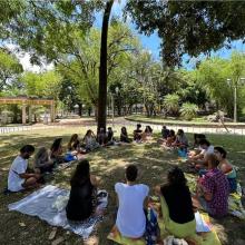 Coletivo Pontes da Psicanálise faz atendimentos na Praça do Derby